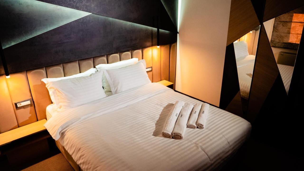 Hotel Goya Boutique Targu Jiu Luaran gambar