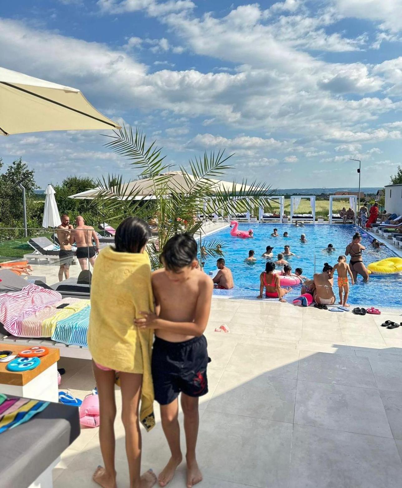 Hotel Goya Boutique Targu Jiu Luaran gambar