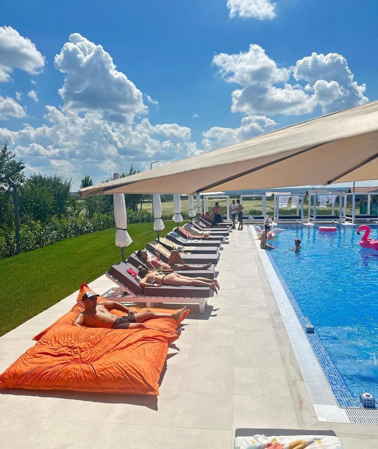 Hotel Goya Boutique Targu Jiu Luaran gambar
