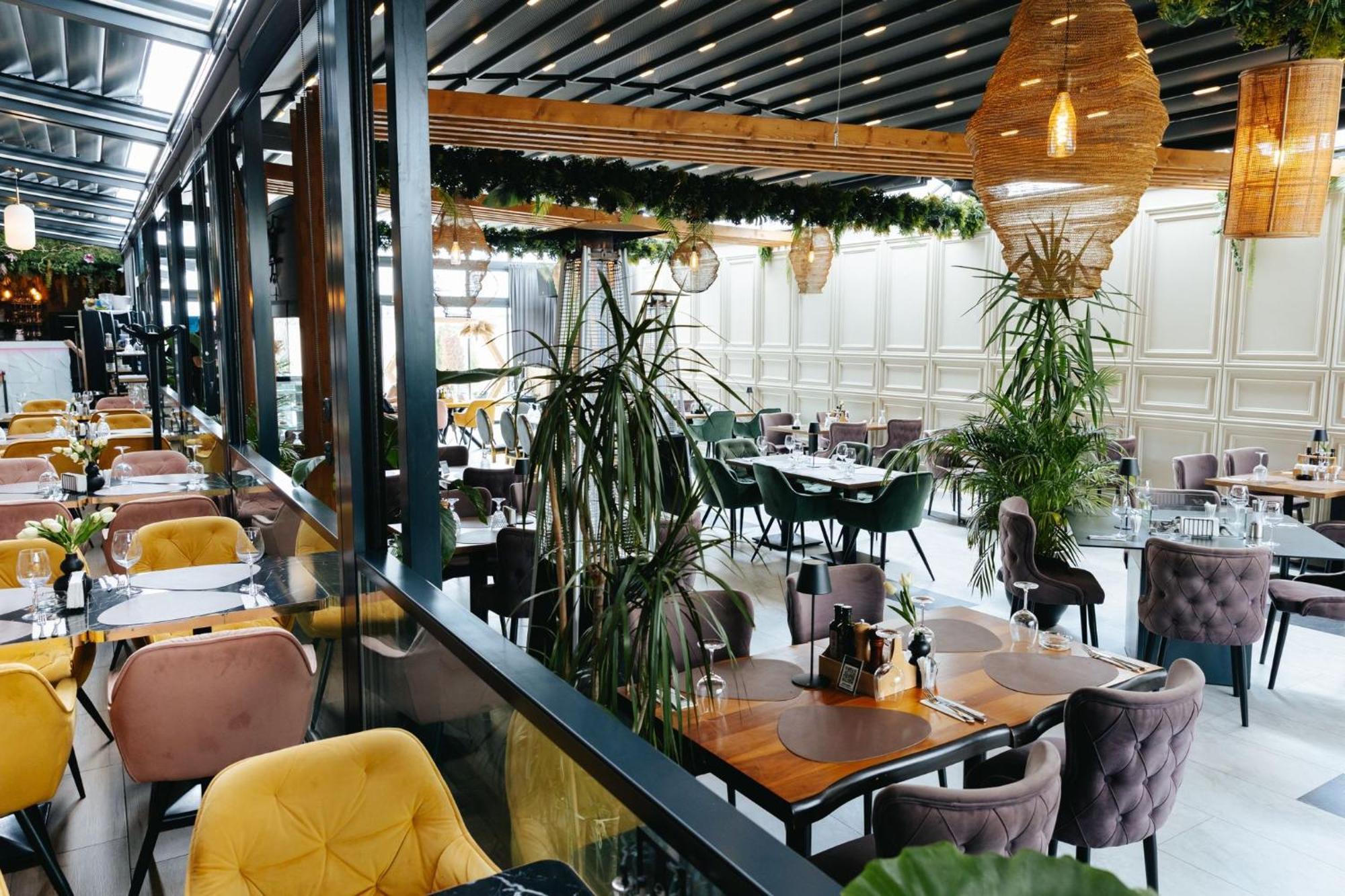 Hotel Goya Boutique Targu Jiu Luaran gambar