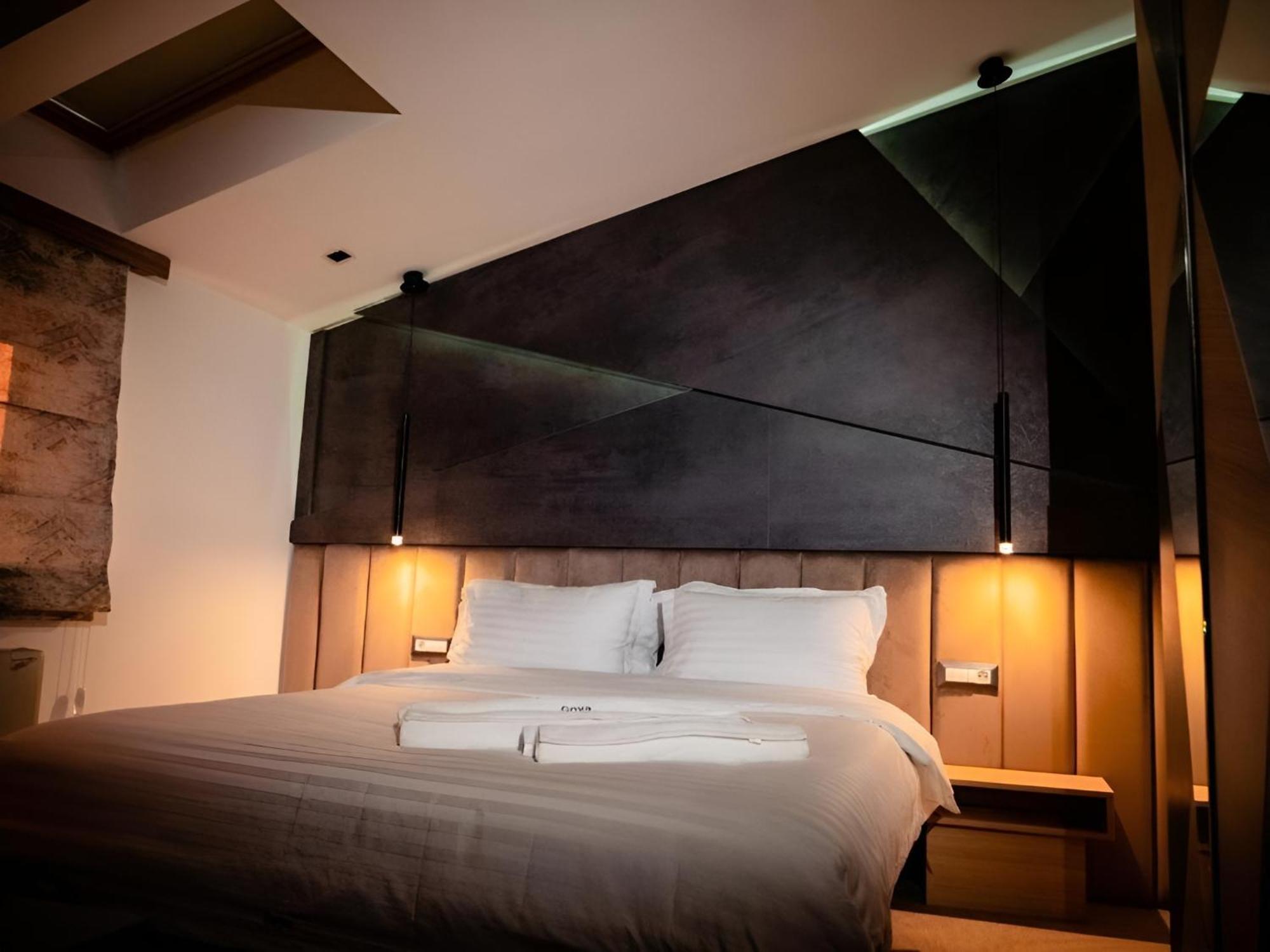 Hotel Goya Boutique Targu Jiu Luaran gambar